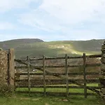 Дом отдыха Melsome Barn Сеттл